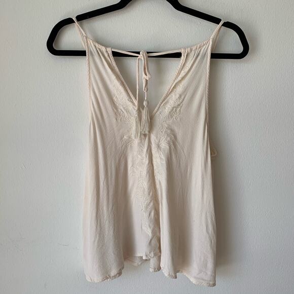 ASTR the Label Embroidered Tie Back Tassel Tank - Picture 10 of 13